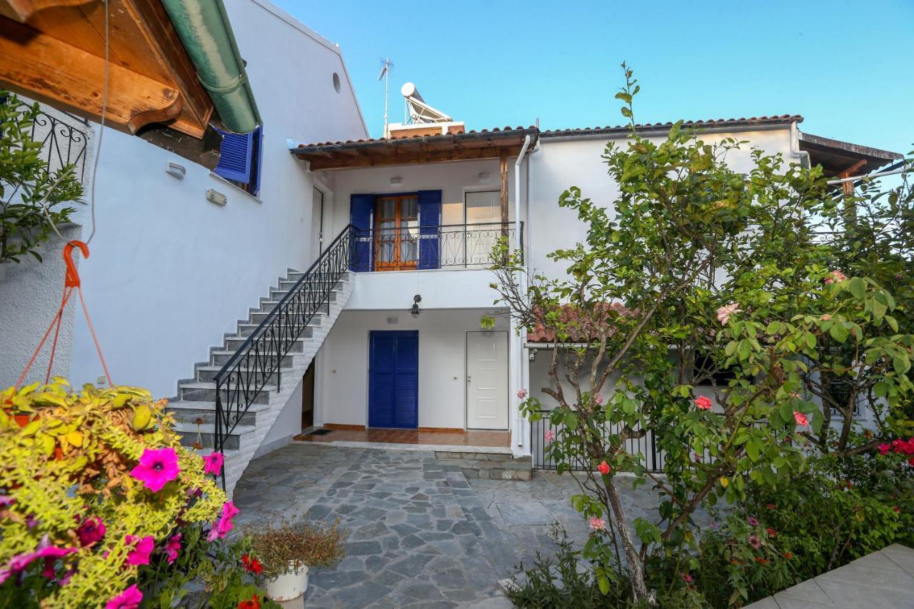 Athina Apartments Kato Korakiana Exterior photo